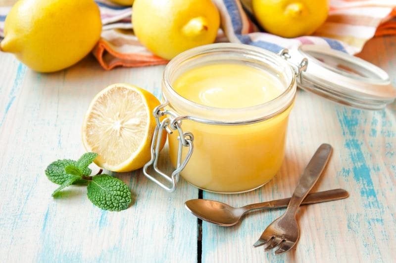 Budino al limone e frutta 